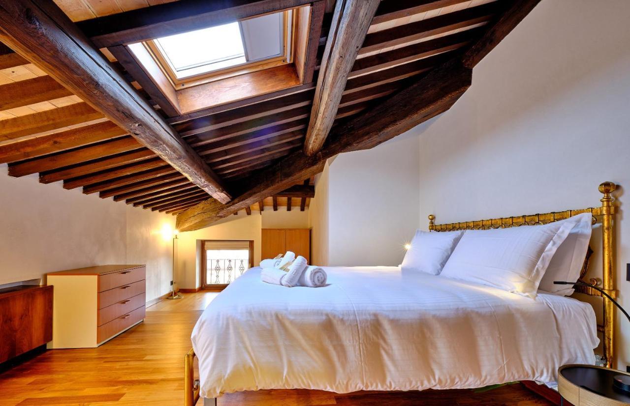 Apartmentsarena - Residenza Degli Scaligeri - Piazza Erbe Βερόνα Εξωτερικό φωτογραφία