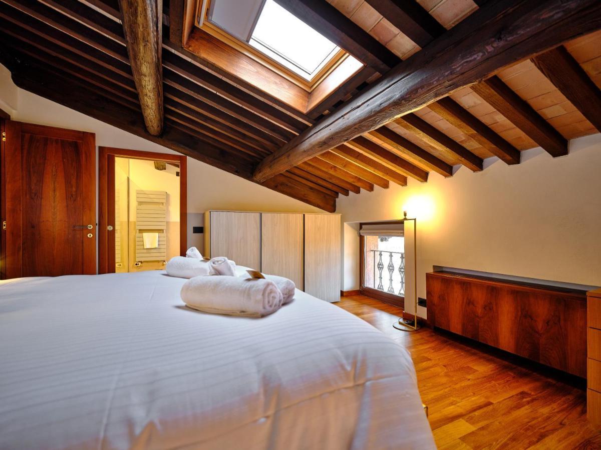 Apartmentsarena - Residenza Degli Scaligeri - Piazza Erbe Βερόνα Εξωτερικό φωτογραφία