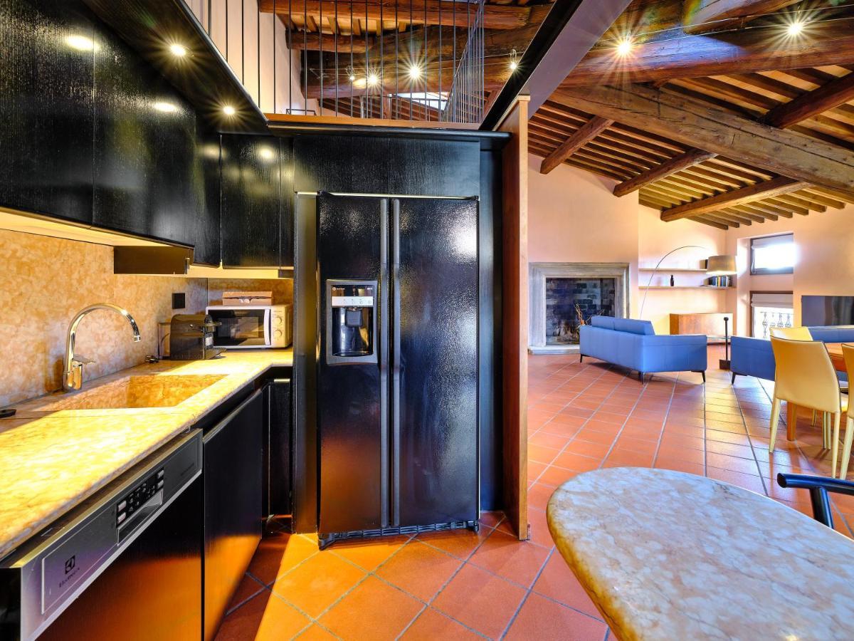 Apartmentsarena - Residenza Degli Scaligeri - Piazza Erbe Βερόνα Εξωτερικό φωτογραφία