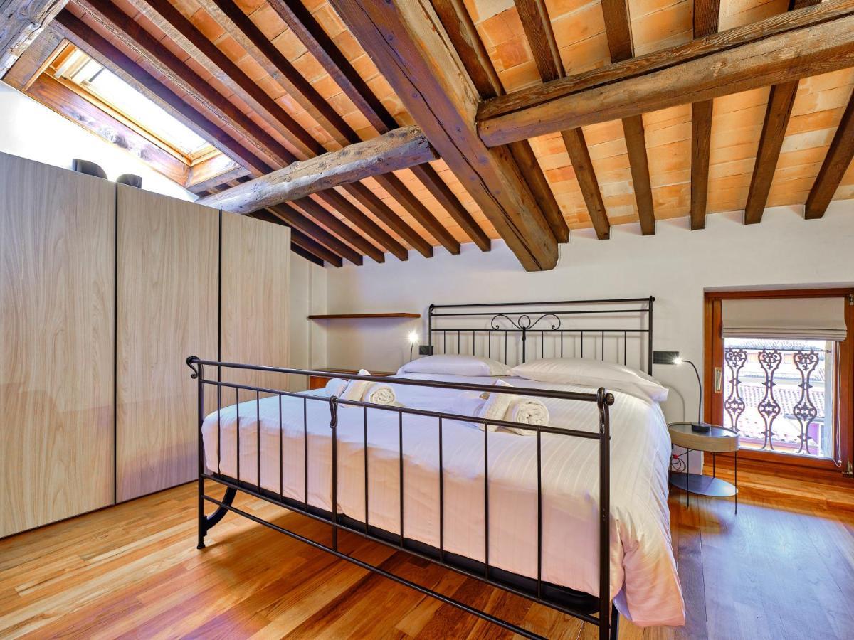 Apartmentsarena - Residenza Degli Scaligeri - Piazza Erbe Βερόνα Εξωτερικό φωτογραφία
